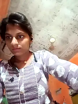 Snapshot of Jyoti_thakurr chatting on 09/24/25, 10:48 Jyoti thakurr online show from 09/24/25, 10:48