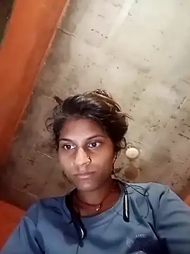 Snapshot of Jyoti_thakurr chatting on 09/23/25, 03:52 Jyoti thakurr online show from 09/23/25, 03:52