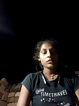 Snapshot of Jyoti_thakurr chatting on 09/14/25, 03:45 Jyoti thakurr online show from 09/14/25, 03:45