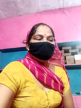 Snapshot of Sabnam_thakurr chatting on 09/20/25, 10:15 Sabnam thakurr online show from 09/20/25, 10:15