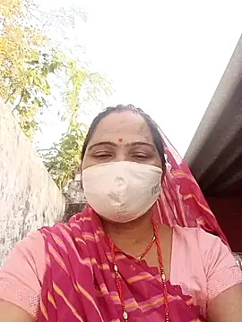 Snapshot of Sabnam_thakurr chatting on 09/24/25, 12:00 Sabnam thakurr online show from 09/24/25, 12:00