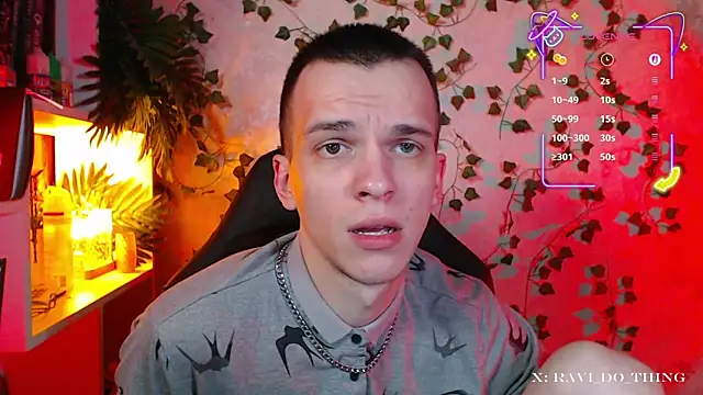 Snapshot of frozen_boy chatting on 09/17/25, 03:36 frozen boy online show from 09/17/25, 03:36