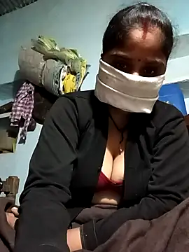 Sheema tyagi online show from 11/16/25, 08:35