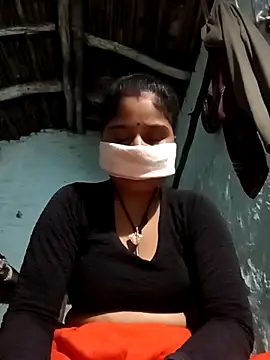 Sheema tyagi online show from 11/04/25, 10:24