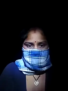 Sheema tyagi online show from 10/21/25, 10:42