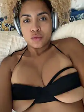 bobbiebbb online show from 02/08/26, 05:43