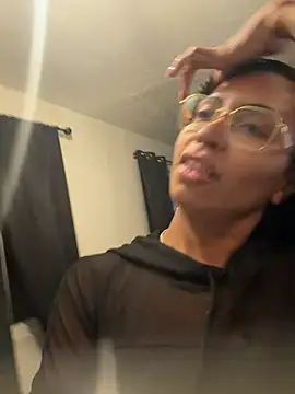 bobbiebbb online show from 05/06/26, 07:23