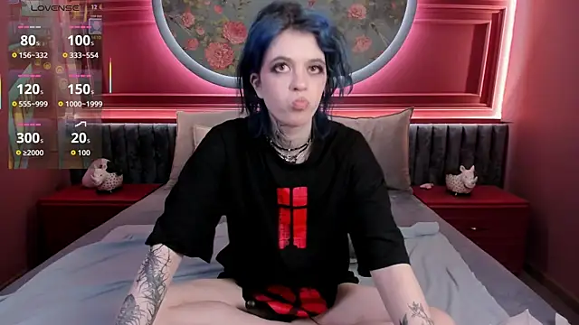 Snapshot of NoelleGothicShadow chatting on 02/21/26, 10:45 NoelleGothicShadow online show from 02/21/26, 10:45