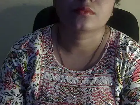 Snapshot of Aanya_Hazel chatting on 11/22/25, 10:47 Aanya Hazel online show from 11/22/25, 10:47