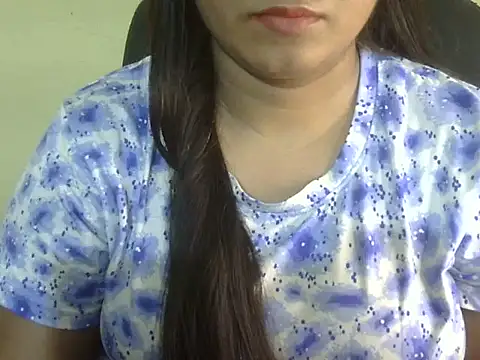 Snapshot of Aanya_Hazel chatting on 10/29/25, 10:09 Aanya Hazel online show from 10/29/25, 10:09