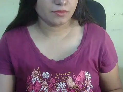 Snapshot of Aanya_Hazel chatting on 10/04/25, 02:51 Aanya Hazel online show from 10/04/25, 02:51