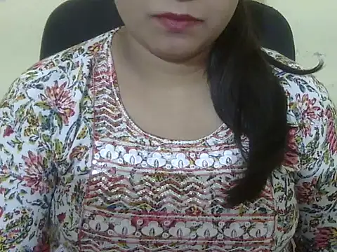 Snapshot of Aanya_Hazel chatting on 12/02/25, 06:42 Aanya Hazel online show from 12/02/25, 06:42