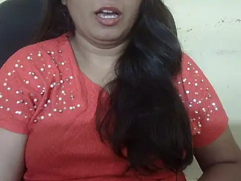 Snapshot of Aanya_Hazel chatting on 10/15/25, 09:45 Aanya Hazel online show from 10/15/25, 09:45