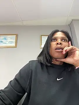 Snapshot of 031bubbles chatting on 12/18/25, 07:35 031bubbles online show from 12/18/25, 07:35