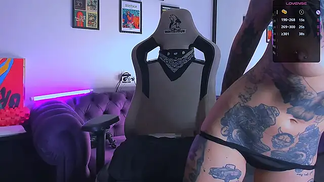 crazy Babyy6996 online show from 09/22/25, 10:54