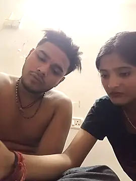 romantic couple1 online show from 10/19/25, 03:20