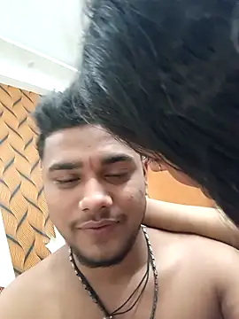 romantic couple1 online show from 10/17/25, 03:43