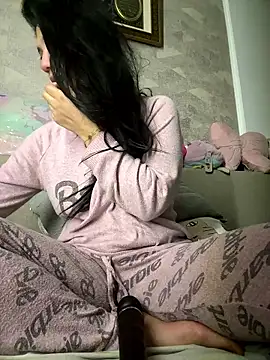 PrincessYYara online show from 01/10/26, 02:29