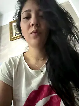 PrincessYYara online show from 10/17/25, 03:54