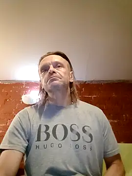 Snapshot of Kuba_Gd chatting on 10/12/25, 12:17 Kuba Gd online show from 10/12/25, 12:17
