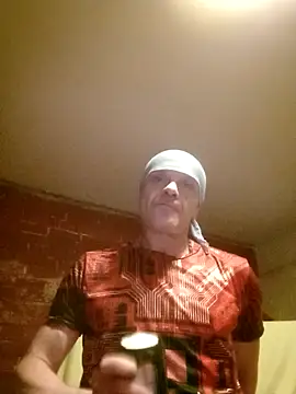 Kuba Gd online show from 12/18/25, 03:27