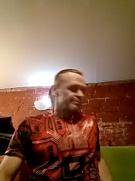 Snapshot of Kuba_Gd chatting on 10/18/25, 01:18 Kuba Gd online show from 10/18/25, 01:18