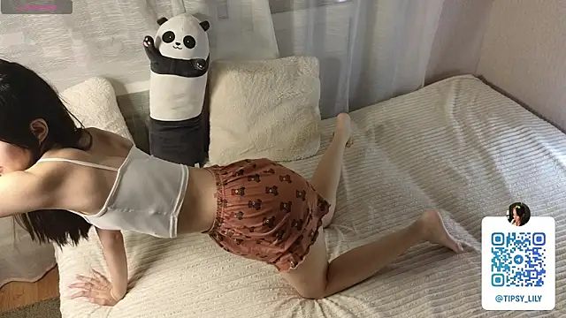 SakuraVelvet online show from 10/25/25, 05:57