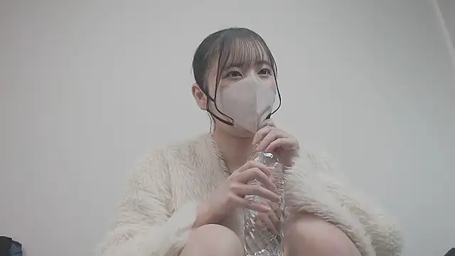 Snapshot of CocoaMilk18 chatting on 01/14/26, 03:04 CocoaMilk18 online show from 01/14/26, 03:04