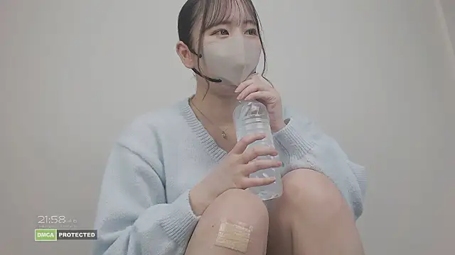 Snapshot of CocoaMilk18 chatting on 03/19/26, 01:00 CocoaMilk18 online show from 03/19/26, 01:00