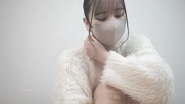 Snapshot of CocoaMilk18 chatting on 04/13/26, 11:58 CocoaMilk18 online show from 04/13/26, 11:58