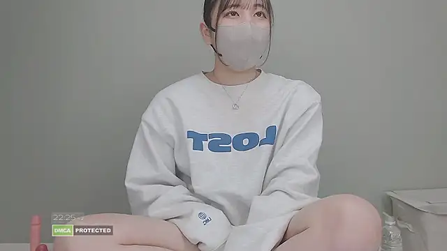 Snapshot of CocoaMilk18 chatting on 02/03/26, 01:27 CocoaMilk18 online show from 02/03/26, 01:27