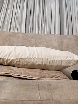 Marian Zeller online show from 11/02/25, 04:28