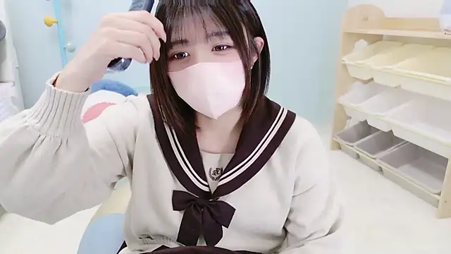 Hinata Sun online show from 11/13/25, 09:13