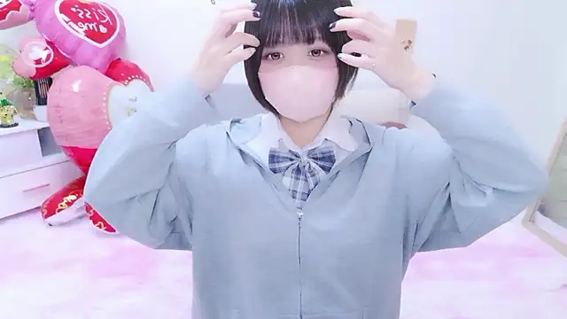 Hinata Sun online show from 02/08/26, 06:00