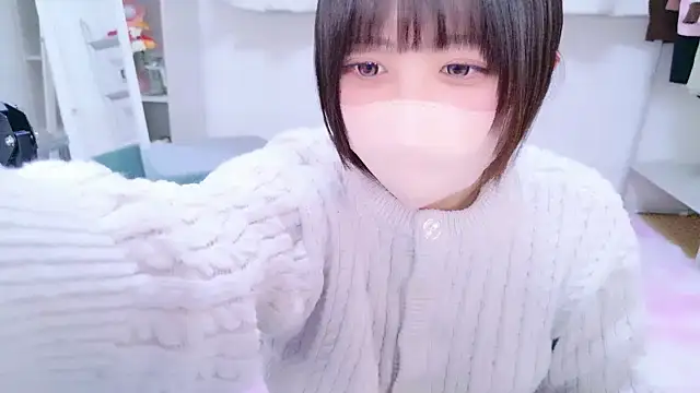 Hinata Sun online show from 02/05/26, 09:54