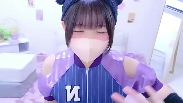 Hinata Sun online show from 05/20/26, 11:29