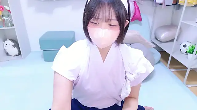 Snapshot of Hinata_Sun chatting on 07/18/26, 02:58 Hinata Sun online show from 07/18/26, 02:58