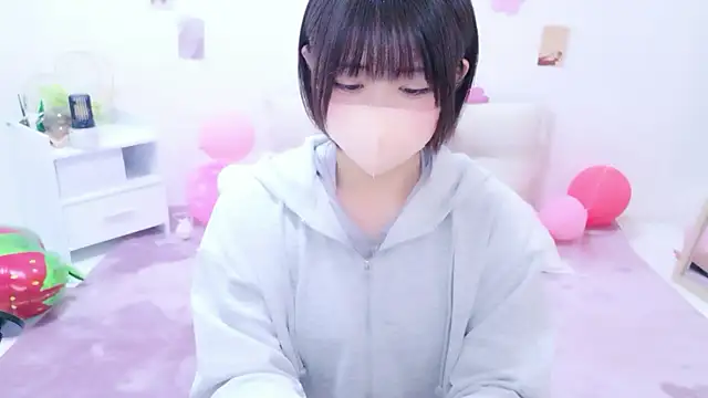 Hinata Sun online show from 04/14/26, 04:06