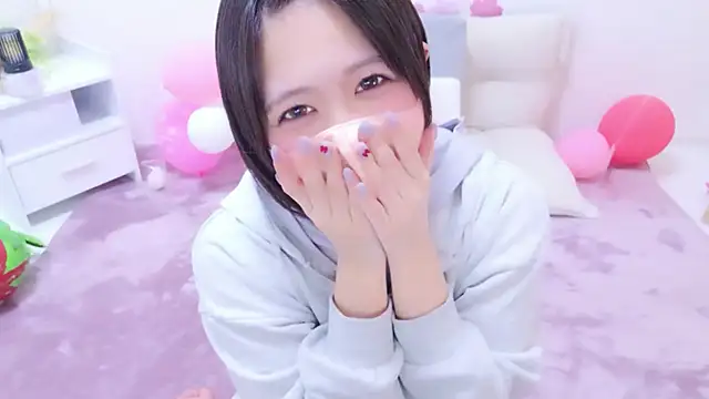 Hinata Sun online show from 04/14/26, 07:52