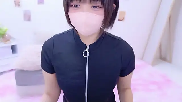 Hinata Sun online show from 12/15/25, 03:18