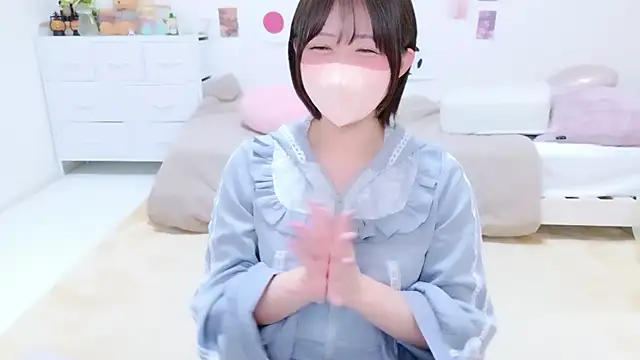 Snapshot of Hinata_Sun chatting on 06/25/26, 12:10 Hinata Sun online show from 06/25/26, 12:10