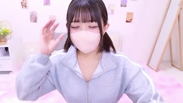 Hinata Sun online show from 11/22/25, 02:49