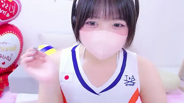 Hinata Sun online show from 02/15/26, 12:37