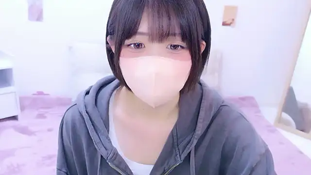 Hinata Sun online show from 05/26/26, 11:30