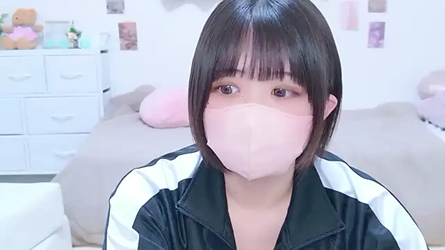 Hinata Sun online show from 03/12/26, 08:35