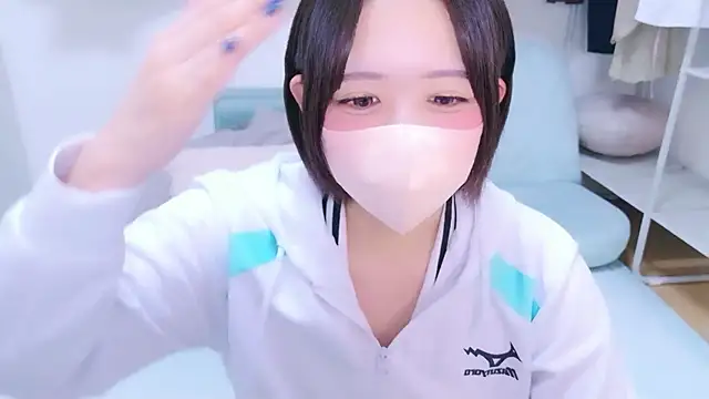 Snapshot of Hinata_Sun chatting on 06/07/26, 12:32 Hinata Sun online show from 06/07/26, 12:32