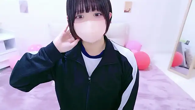 Hinata Sun online show from 04/18/26, 04:59