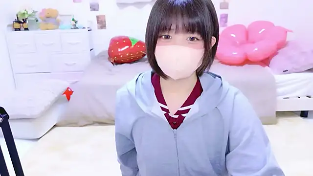 Hinata Sun online show from 04/10/26, 11:50