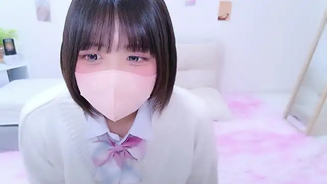 Hinata Sun online show from 02/02/26, 12:15