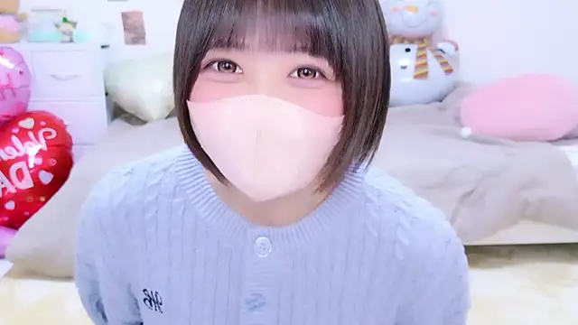 Hinata Sun online show from 02/07/26, 12:24